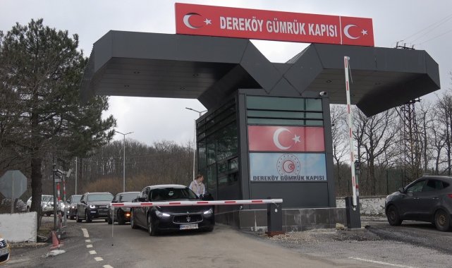 Çatışmalardan kaçan Ukraynalı ve Türk vatandaşları Türkiye&#039;ye gelmeye devam ediyor