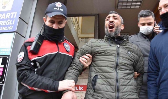 Çatıya çıkıp Cumhurbaşkanı'na hakaret eden zanlı tutuklandı