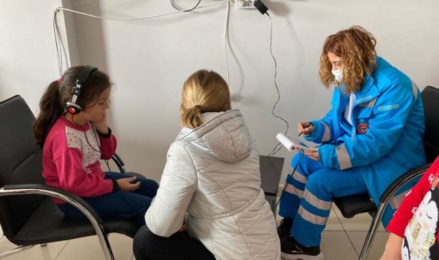 Çayırlı'da ilkokul öğrencileri işitme testinden geçirildi