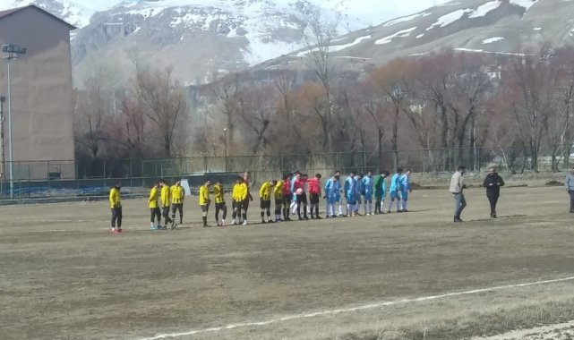 Çekişmeli maç 3-3 berabere bitti