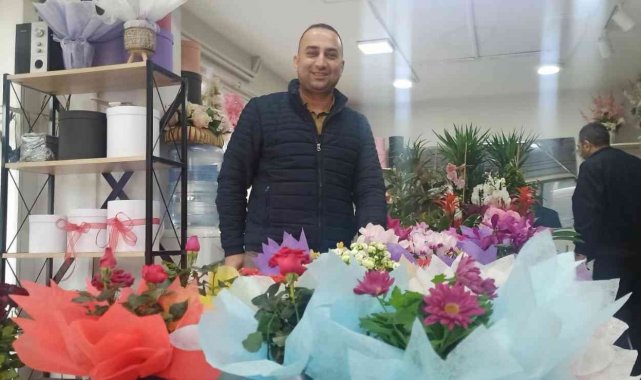 Çiçekçilerde 14 Şubat bereketi