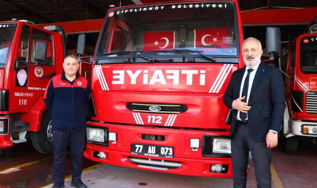 Çiftlikköy'de itfaiyeciler araçlarını boyadı