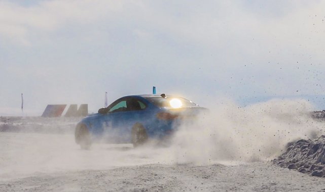 Çıldır Gölü'nde kar ve buz üstünde inanılmaz performans