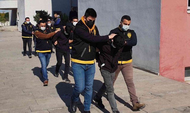 Cipten 30 bin lira çalan 4 şüpheli tutuklandı