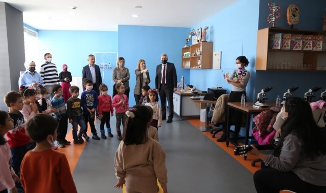 Çocuklar bilim kampında atölye çalışmalarına katıldı