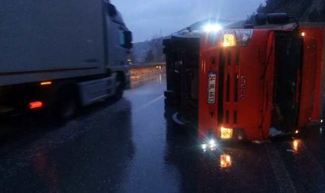 D-650 karayolunda yağış kazaları beraberinde getirdi