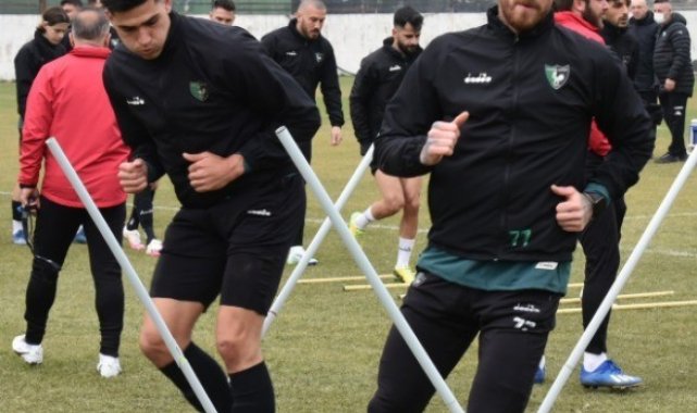 Denizlispor 3 puan için Samsun'a gidiyor