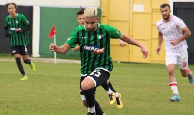 Denizlispor'un gençleri Boluspor engelini 3 golle geçti