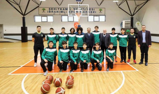 Dev adamlar kupa sevinci yaşadı