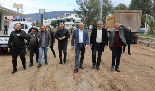 Didim'de sıcak asfalt çalışması devam ediyor