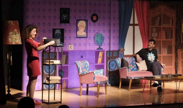 Didimliler hafta sonu tiyatroya doydu