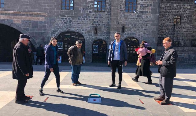 Diyarbakır'da Türkiye'nin yerli ve milli sporu 'Hemsball' tanıtımı yapıldı