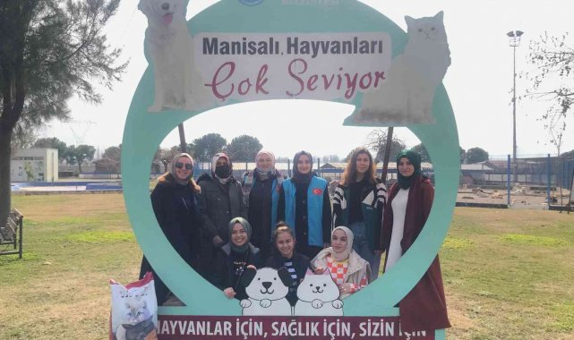 Dünya Kediler Gününde gençlerden anlamlı ziyaret
