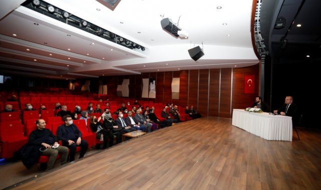 Dünya ve Türkiye ekonomisi İnegöl'de ele alındı