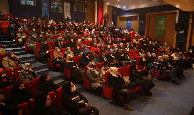 Dursun Ali Erzincanlı şiirleriyle yüreklere dokundu