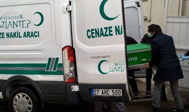 Düşerek kafasını yere çarpan yaşlı adam 12 gün sonra öldü