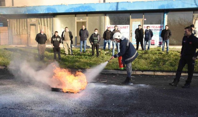 Düzce itfaiyesinden KYK'da uygulamalı tatbikat