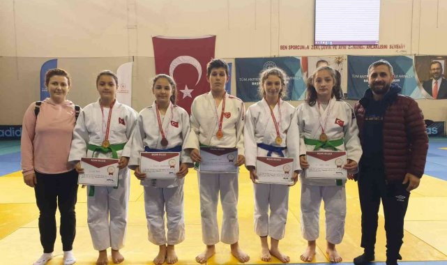 Düzce Judodan 10 madalya