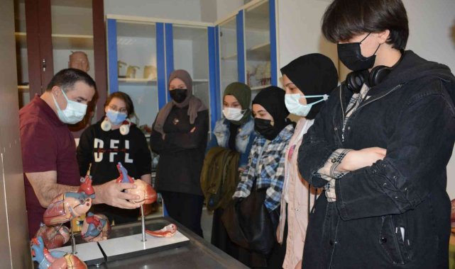 Düzce Üniversitesi gönüllüsü oldular