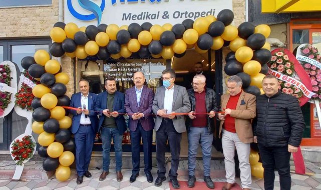 Edremit'te protokolü buluşturan açılış