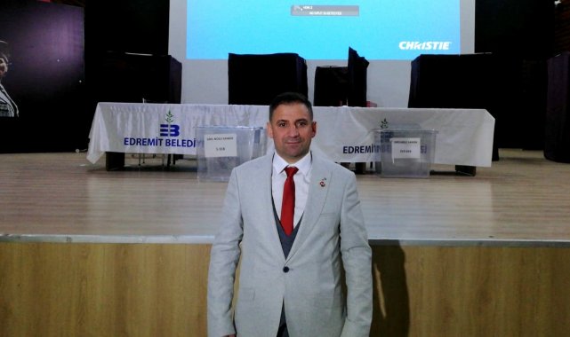 Edremit&#039;te Terziler ve Tuhafiyeciler Odası&#039;nda Yüksel Kaplan güven tazeledi.