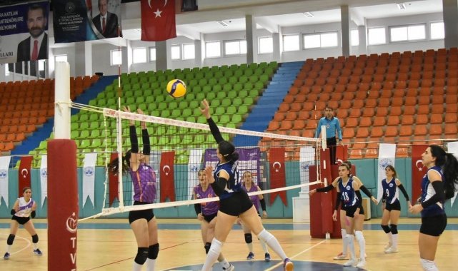 Elazığ Belediyesi Voleybol, Bağlar'a gidiyor