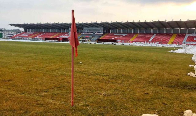 Elazığ sahaları müsabakalara hazır hale getirildi