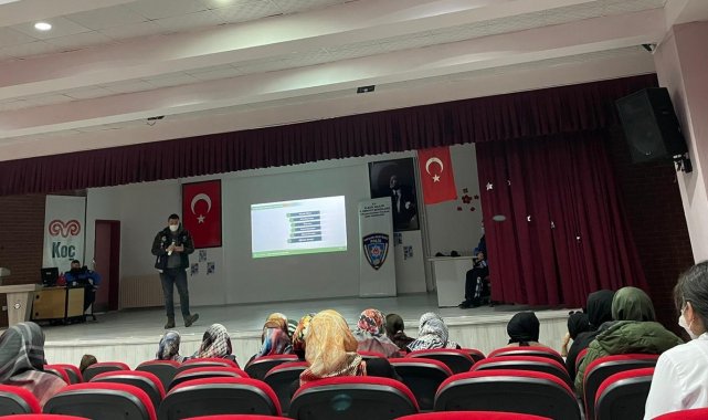 Elazığ'da 'En İyi Narkotik Polisi Anne' Projesi