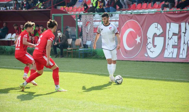 Elazığspor'da Selim Enes sezonu kapattı