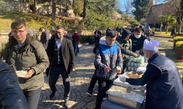 Elim bir kaza sonrası hayatını kaybeden genci arkadaşları unutmadı