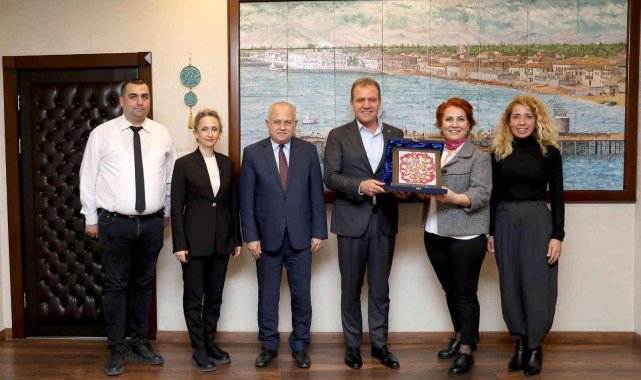 EMITT 2022&#039;nin &#039;En iyi stant&#039; ödülü Mersin Büyükşehir Belediyesinin