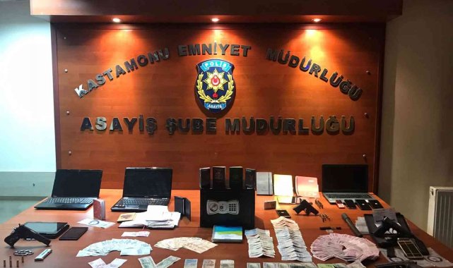 Emniyetten "fuhşa teşvik-tefecilik" operasyonu