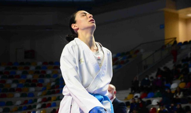 En büyük hayaline kavuşunca mutluluk gözyaşları döktü