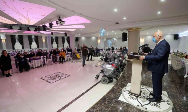 Engeller Yenimahalle'de aşıldı