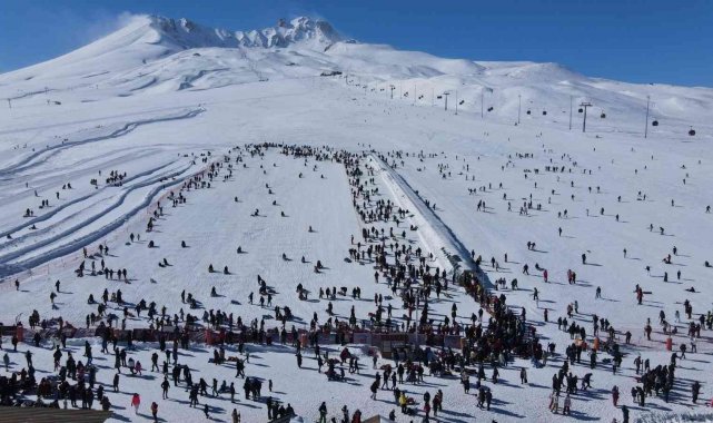 Erciyes sömestirde 350 bin misafir ağırladı