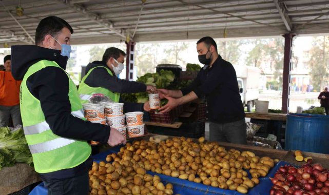 Erdemli'de 'Sabahları sıcak çorba' projesi sürüyor
