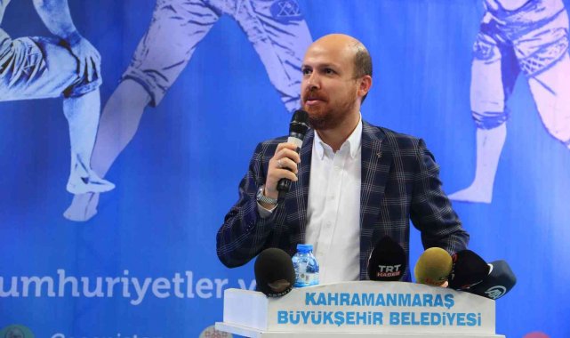 Erdoğan: "Bir milletin kimliğini koruması geleneksel değerlerini koruması ile olur"