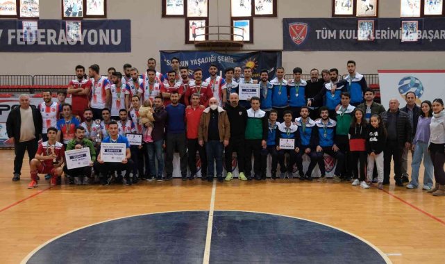 Erkekler Salon Hokeyi Süper Lig 2. etabı şampiyonu Gaziantep Polisgücü