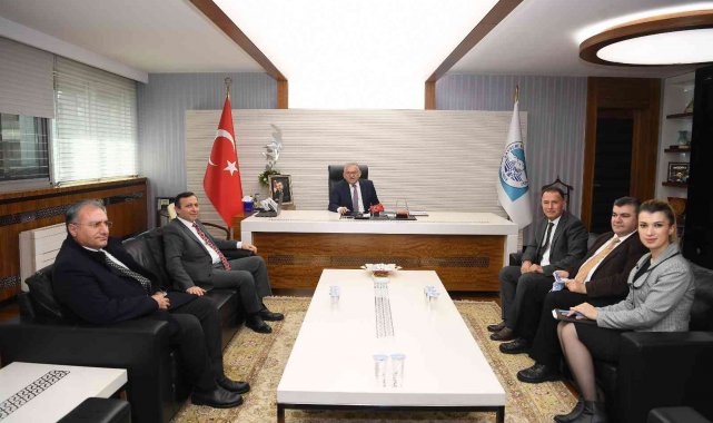 ERÜ Rektörü Çalış, Başkan Büyükkılıç'ı ziyaret edip, fuara davet etti