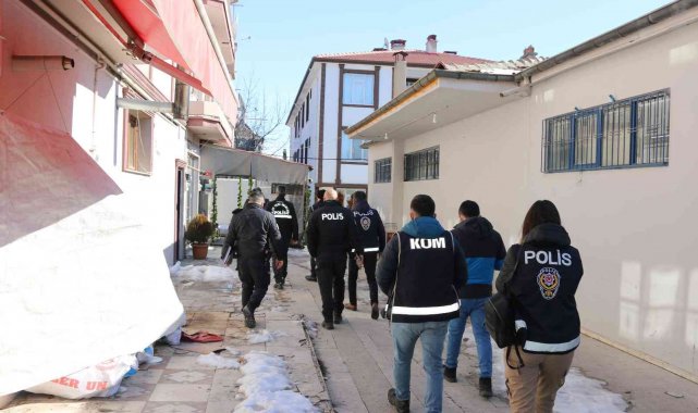 Erzincan polisinden &quot;Güvenli Eğitim Uygulaması&quot;