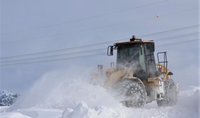 Erzincan'da 28 köy yolu ulaşıma kapandı