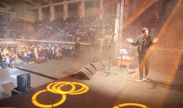 Erzincan'da Balkır rüzgârı esti