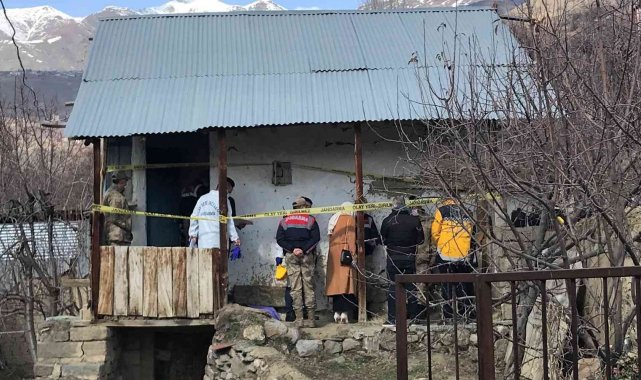 Erzincan'da bir kişi yalnız yaşadığı evinde ölü bulundu