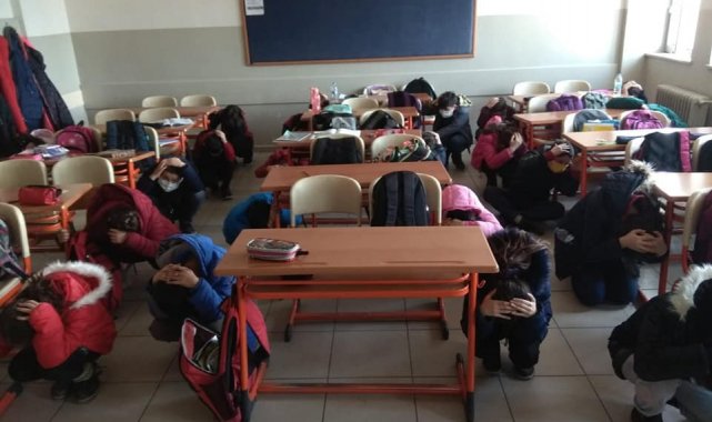 Erzincan'da gerçeğini aratmayan deprem tatbikatı