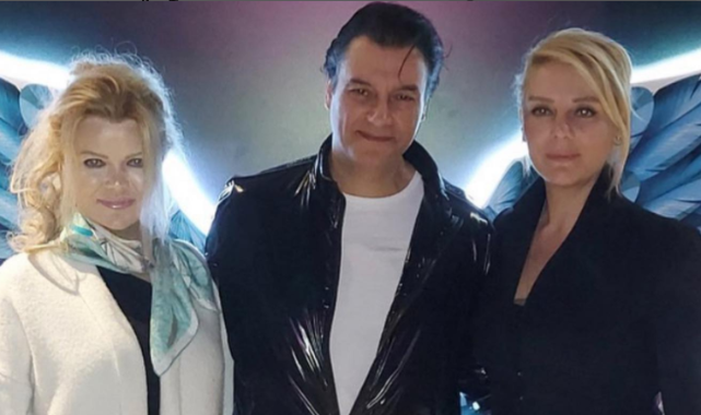 Eski Eşi ile Yıllar Sonra Düet İçin Bir Araya Geldi