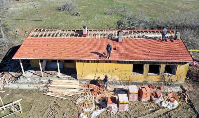 Eski okul binası çok amaçlı tesise dönüşüyor