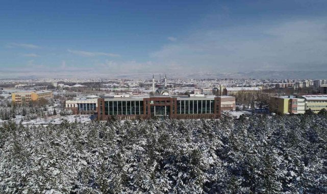 ESOGÜ dünya sıralamaları listelerinde