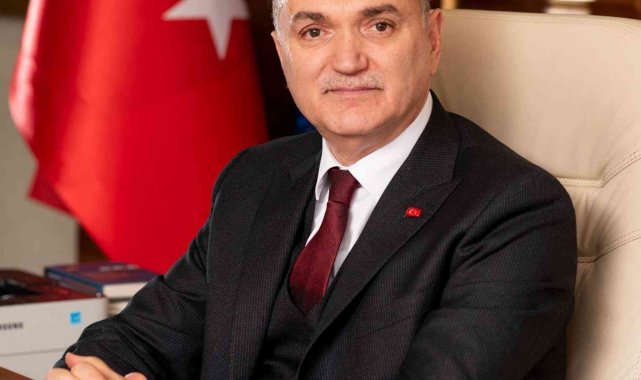 Faruk Özlü, korona virüse yakalandı