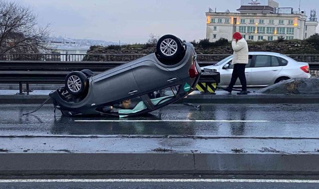 Fatih'te kiralık araçla takla attı, burnu bile kanamadı