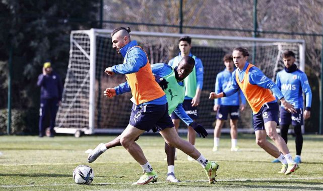 Fenerbahçe'de Kayserispor maçı hazırlıkları başladı